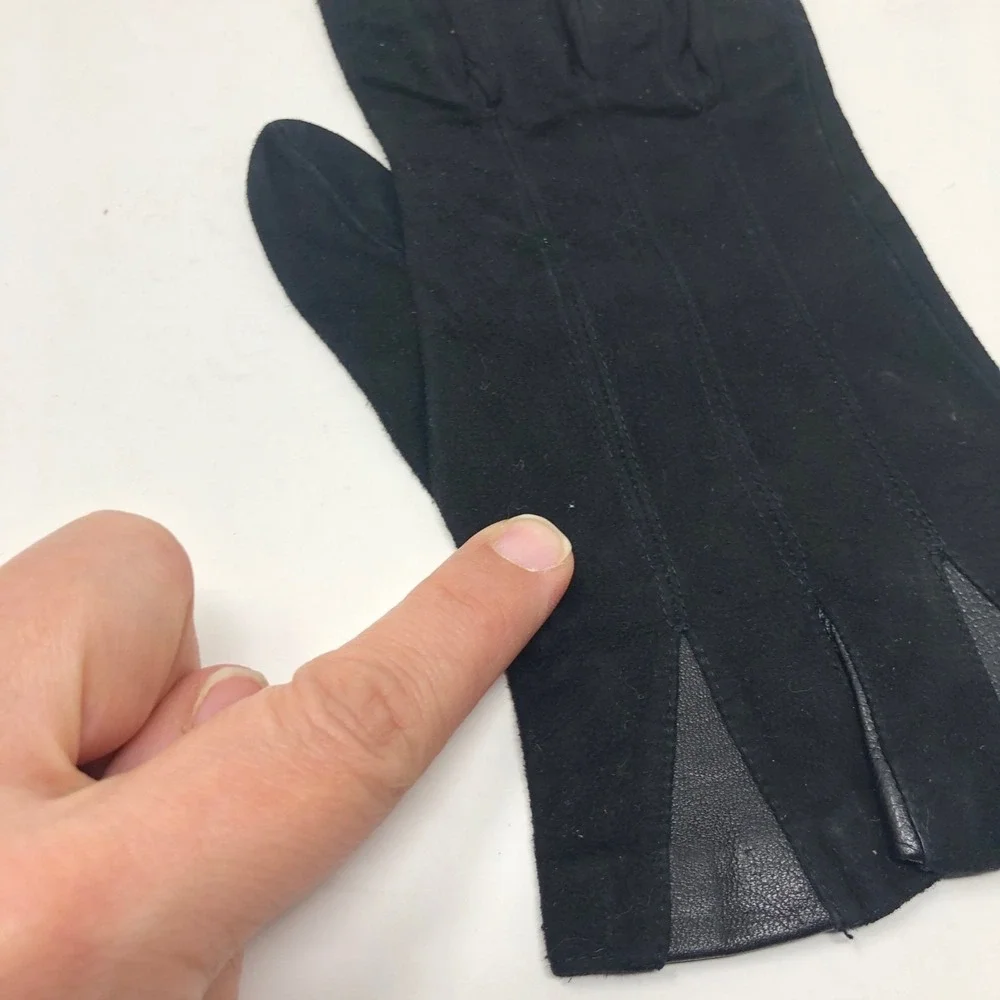 Vintage Valentino Suede Night Gloves Womens 6.5 Silk Lining Black